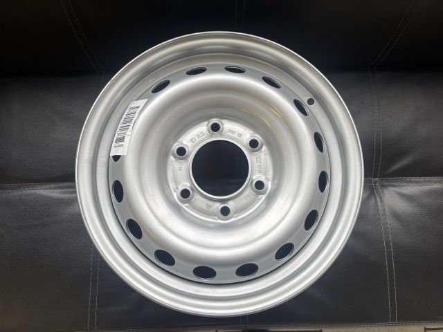 bontott HYUNDAI H350 Acélfelni (1 db)