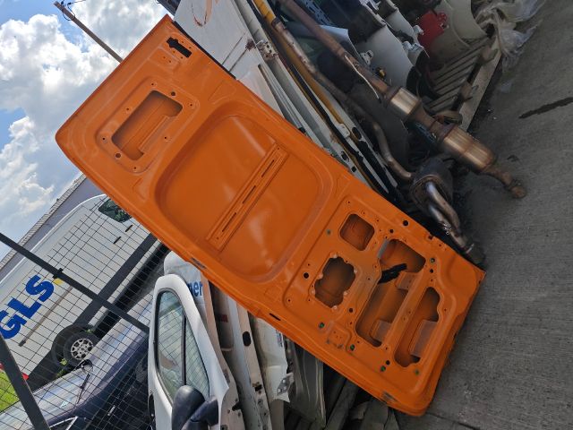 bontott HYUNDAI H350 Jobb hátsó Ajtó (Üres lemez)