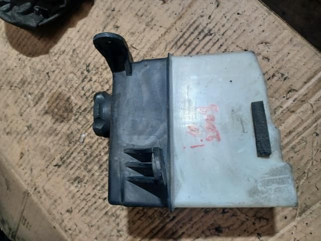 bontott HYUNDAI i10 Kiegyenlítő Tartály