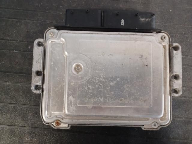 bontott HYUNDAI i10 Motorvezérlő