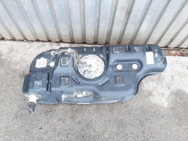 bontott HYUNDAI i10 Tank