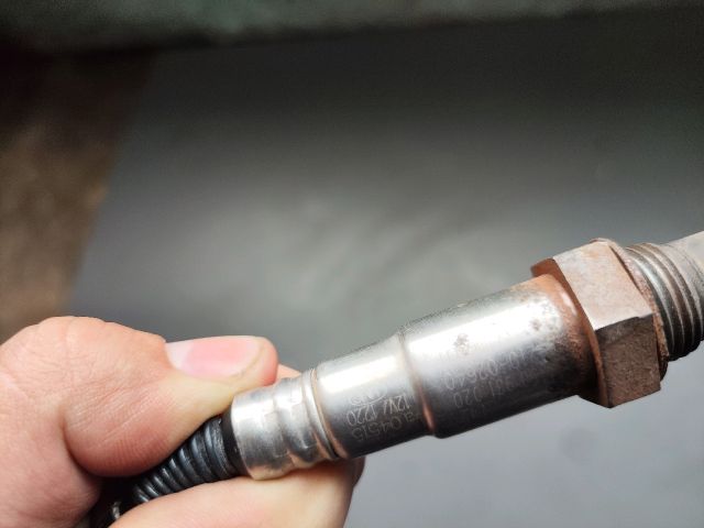 bontott HYUNDAI i10 Első Lambdaszonda