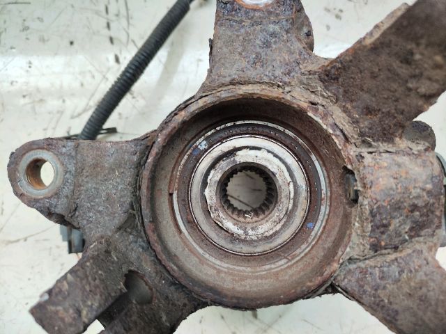 bontott HYUNDAI i10 Jobb első Csonkállvány Kerékaggyal