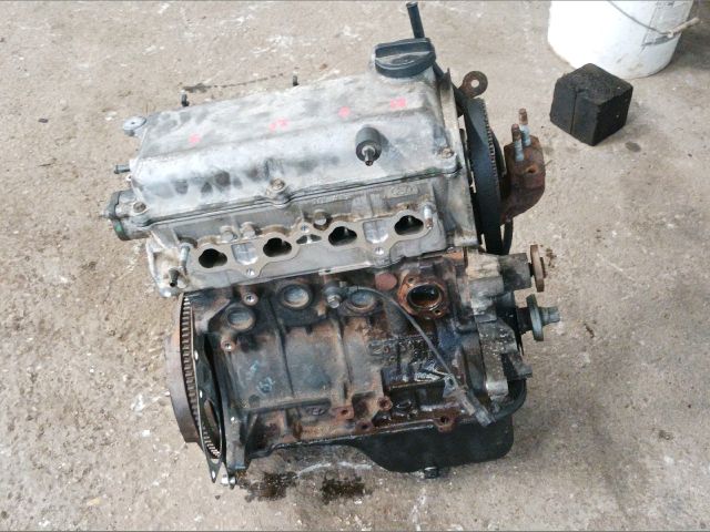 bontott HYUNDAI i10 Motor (Fűzött blokk hengerfejjel)