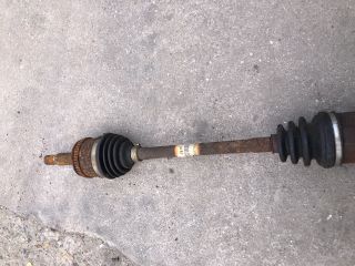 bontott HYUNDAI i10 Bal Féltengely