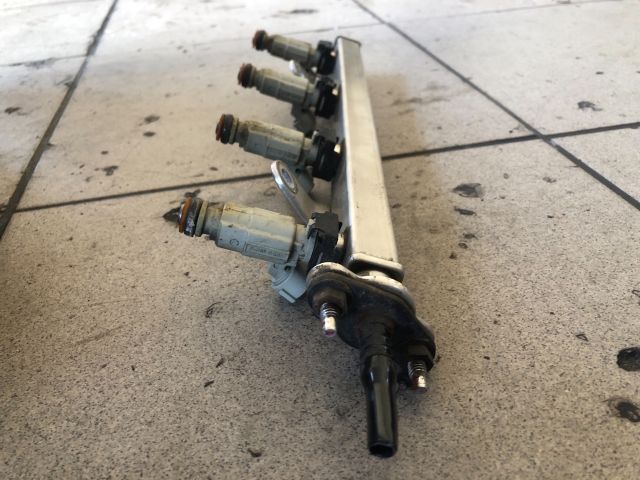 bontott HYUNDAI i10 Porlasztó Sor / Híd