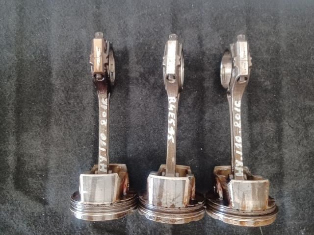 bontott HYUNDAI i10 Dugattyú