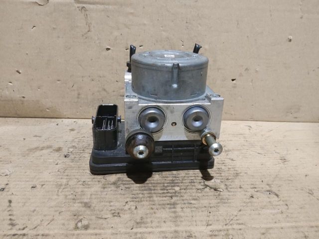 bontott HYUNDAI i10 ABS Kocka