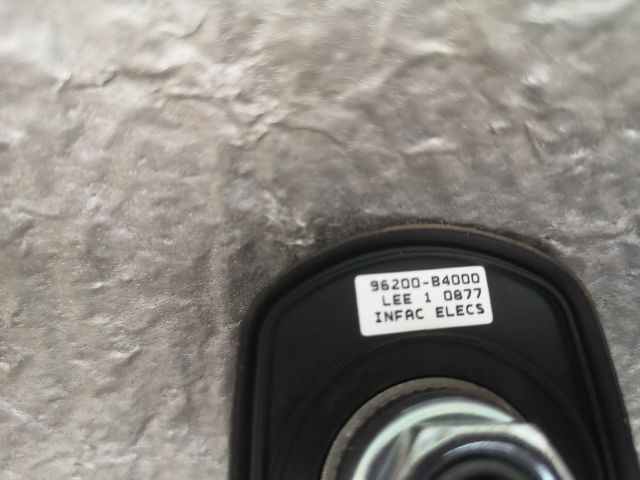 bontott HYUNDAI i10 Antenna