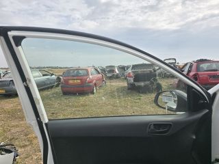 bontott HYUNDAI i10 Bal első Ablak