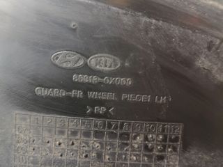 bontott HYUNDAI i10 Bal első Dobbetét (Kerékjárati, Műanyag)