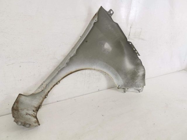 bontott HYUNDAI i10 Bal első Sárvédő