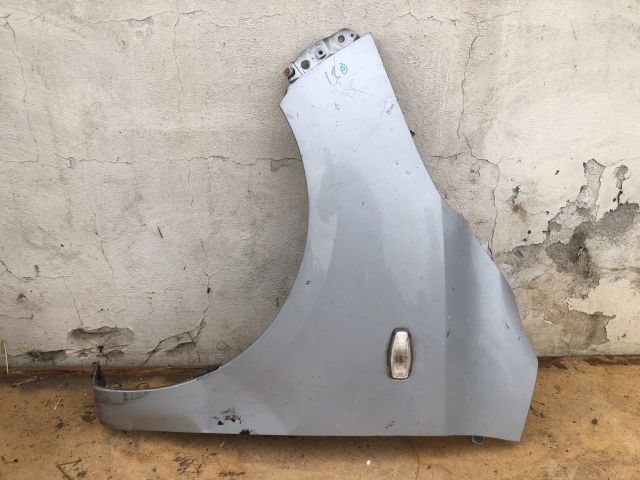 bontott HYUNDAI i10 Bal első Sárvédő