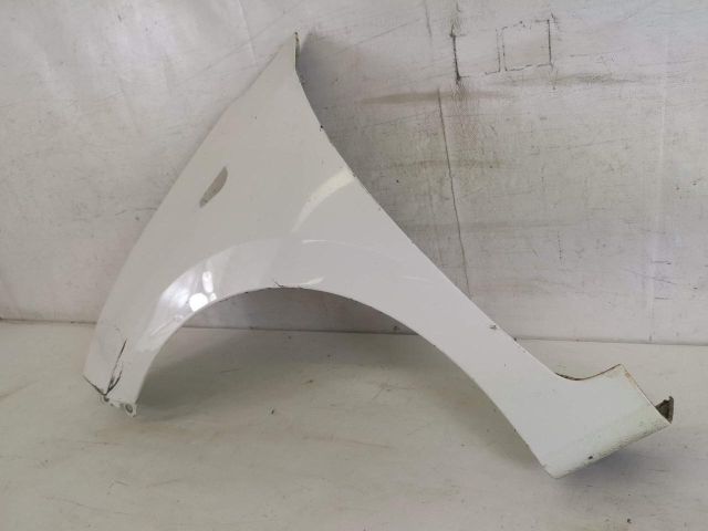 bontott HYUNDAI i10 Bal első Sárvédő