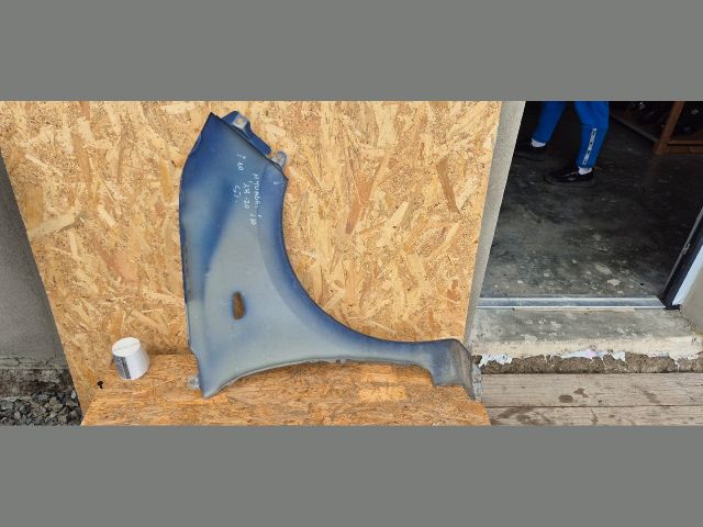 bontott HYUNDAI i10 Bal első Sárvédő