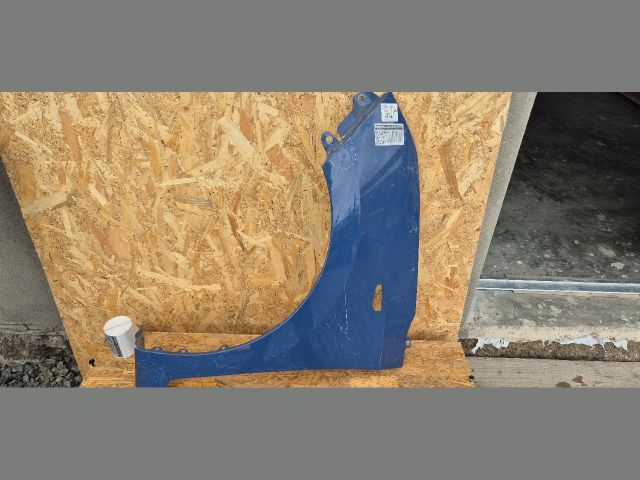 bontott HYUNDAI i10 Bal első Sárvédő