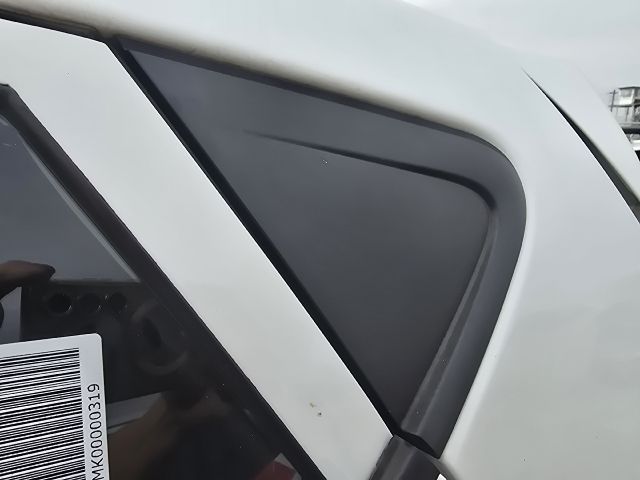 bontott HYUNDAI i10 Bal hátsó Ajtó Díszléc