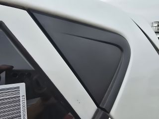 bontott HYUNDAI i10 Bal hátsó Ajtó Díszléc