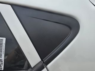 bontott HYUNDAI i10 Bal hátsó Ajtó Díszléc