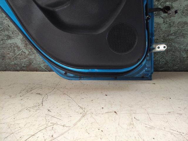 bontott HYUNDAI i10 Bal hátsó Ajtó (Részeivel)