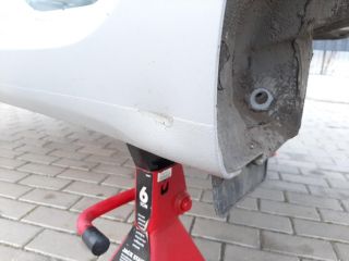 bontott HYUNDAI i10 Bal Küszöb