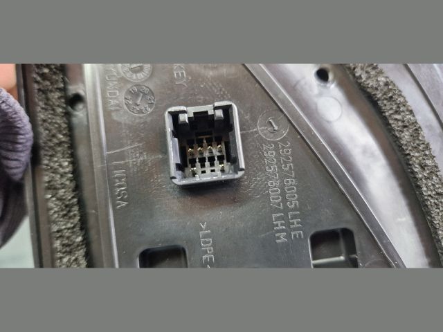 bontott HYUNDAI i10 Bal Visszapillantó Tükör (Elektromos)