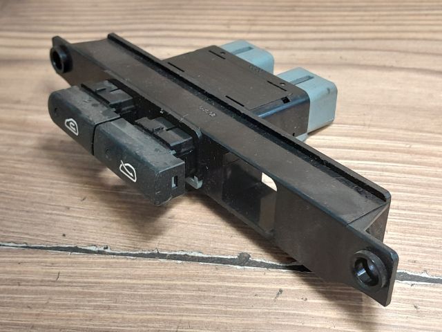 bontott HYUNDAI i10 Belső Levegő Kapcsoló