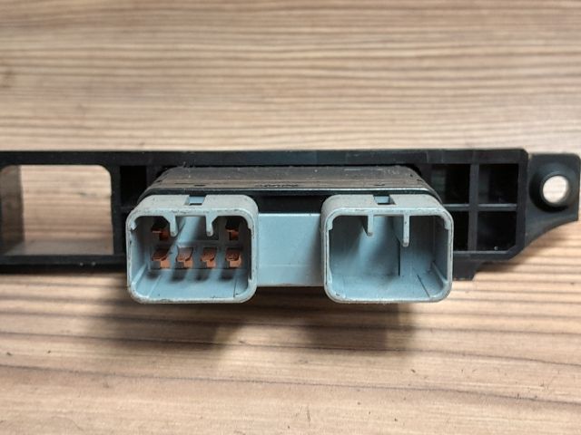 bontott HYUNDAI i10 Belső Levegő Kapcsoló