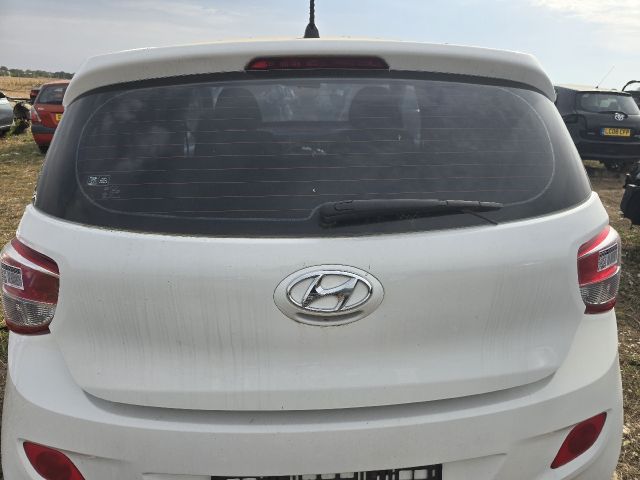 bontott HYUNDAI i10 Csomagtérajtó (Üres lemez)