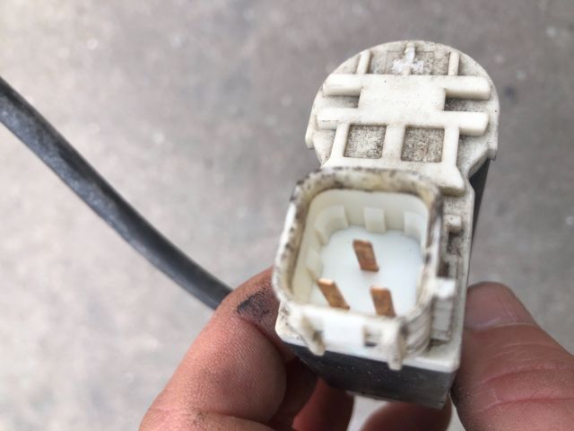 bontott HYUNDAI i10 Első Ablakmosó Szivattyú