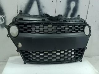 bontott HYUNDAI i10 Első Lökhárító Alsó Középső Díszrács