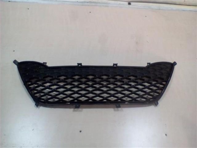 bontott HYUNDAI i10 Első Lökhárító Alsó Középső Díszrács