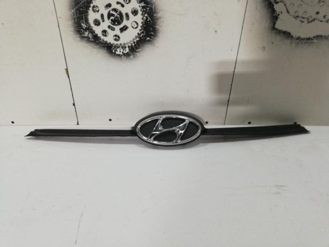 bontott HYUNDAI i10 Első Lökhárító Alsó Középső Díszrács