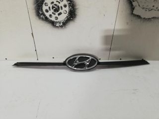 bontott HYUNDAI i10 Első Lökhárító Alsó Középső Díszrács