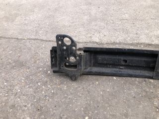 bontott HYUNDAI i10 Első Lökhárító Merevítő (Fém)