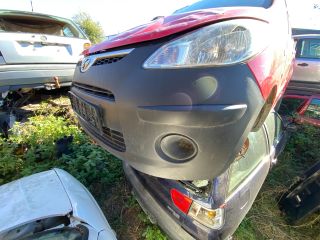 bontott HYUNDAI i10 Első Lökhárító (Részeivel)