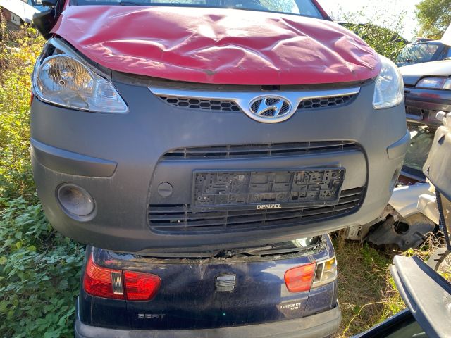 bontott HYUNDAI i10 Első Lökhárító (Részeivel)