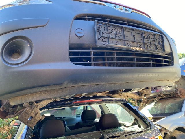 bontott HYUNDAI i10 Első Lökhárító (Részeivel)