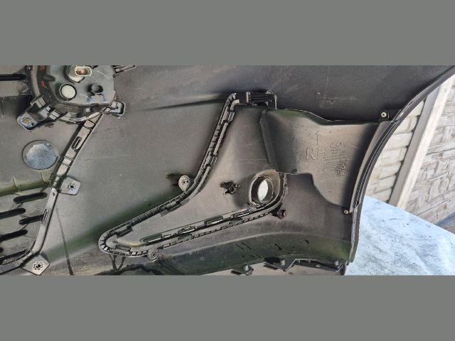 bontott HYUNDAI i10 Első Lökhárító (Üresen)