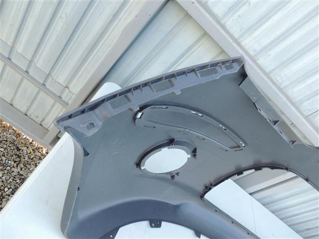 bontott HYUNDAI i10 Első Lökhárító (Üresen)