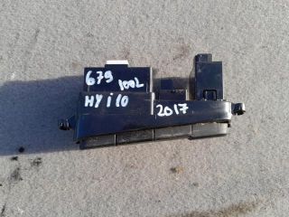 bontott HYUNDAI i10 Fényszórómagasság Állító Kapcsoló