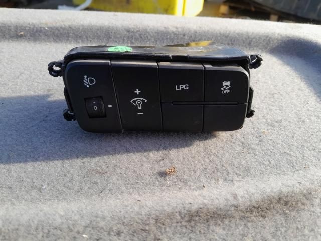 bontott HYUNDAI i10 Fényszórómagasság Állító Kapcsoló