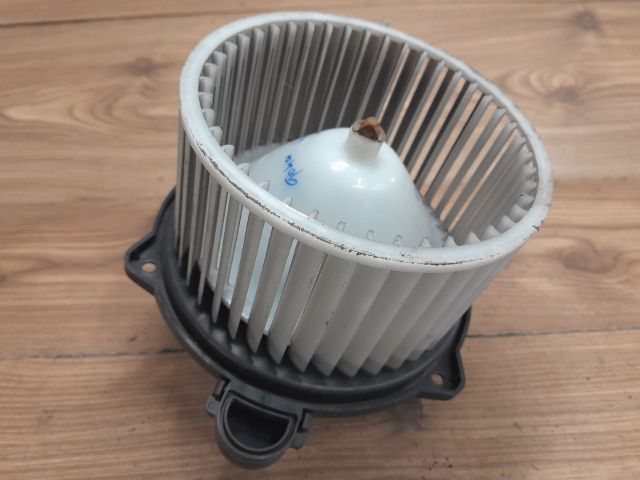 bontott HYUNDAI i10 Fűtőmotor (Nem klímás)