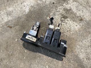 bontott HYUNDAI i10 Hátsó Ködzárófény Kapcsoló