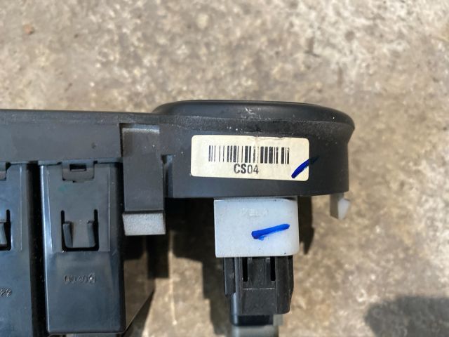 bontott HYUNDAI i10 Hátsó Ködzárófény Kapcsoló