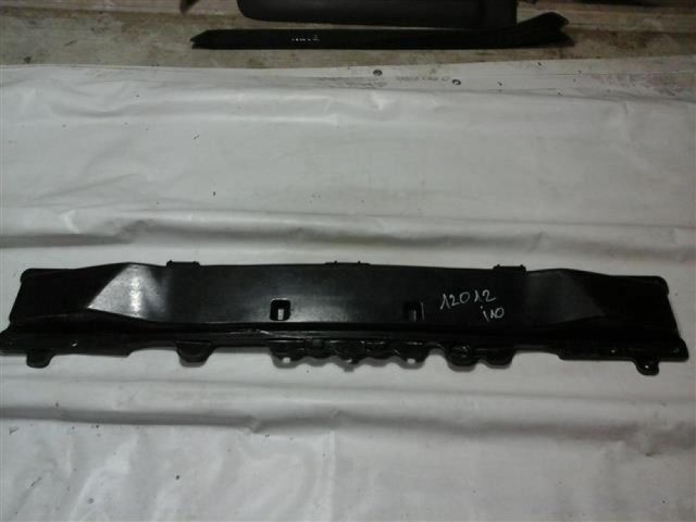 bontott HYUNDAI i10 Hátsó Lökhárító Merevítő (Fém)