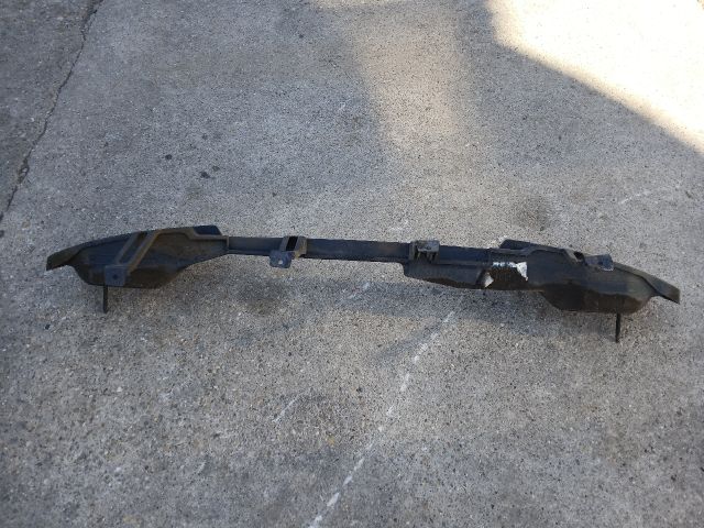 bontott HYUNDAI i10 Hátsó Lökhárító Merevítő (Fém)