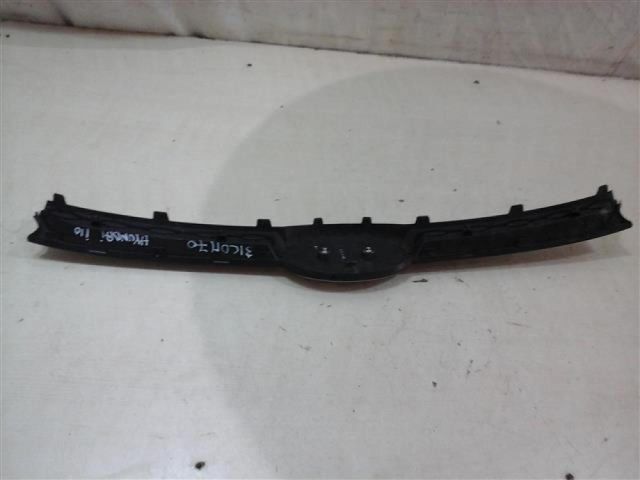 bontott HYUNDAI i10 Hűtőrács