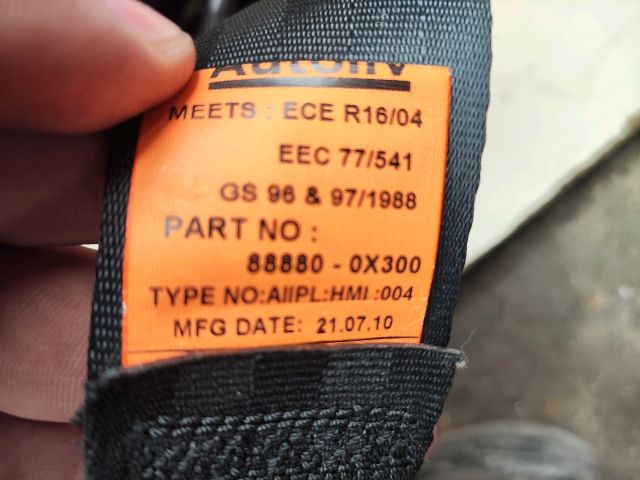 bontott HYUNDAI i10 Jobb első Biztonsági Öv