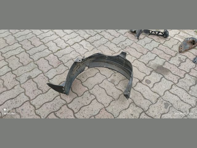 bontott HYUNDAI i10 Jobb első Dobbetét (Kerékjárati, Műanyag)